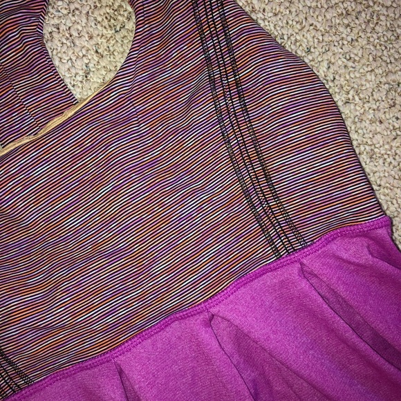 Lululemon sz 4 tank in purple! - Picture 4 of 5
